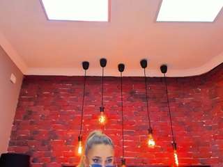 christynaross webcam