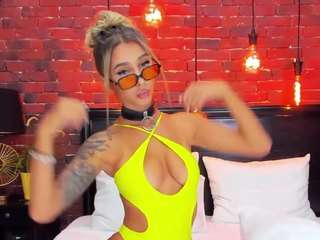 christynaross Live Webcam on CamSoda