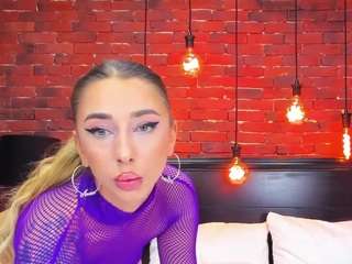 christynaross Live Webcam on CamSoda