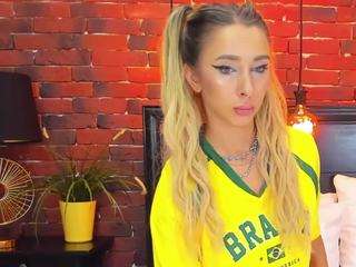 christynaross webcam model