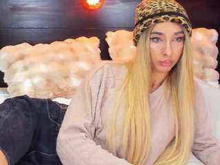 christynaross webcam