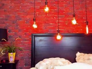 christynaross webcam