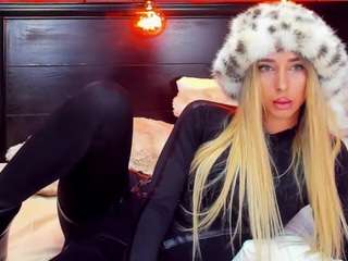 christynaross's CamSoda show and profile