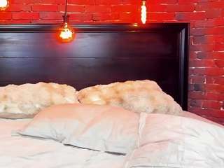 christynaross webcam