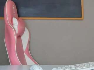 christynaross webcam