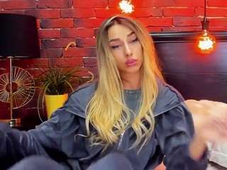 christynaross live cam