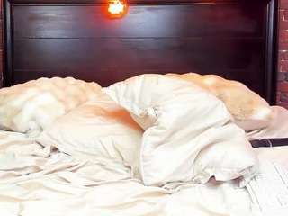 christynaross webcam