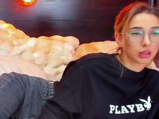 christynaross webcam