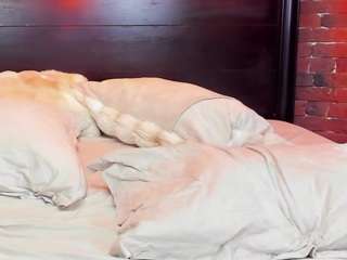 christynaross webcam