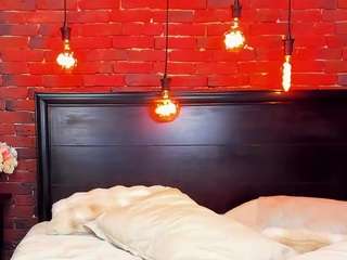 christynaross webcam