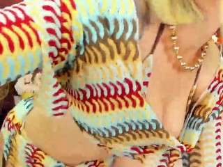 christynaross webcam model