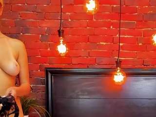 christynaross's live room