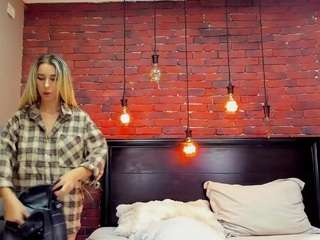 christynaross webcam model