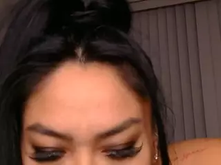 Nikki's Live Sex Cam Show