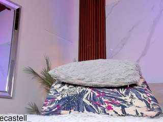 emilyrouker live webcam show