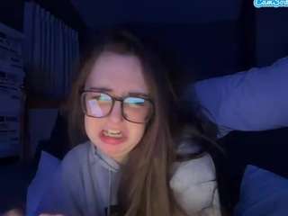 subdoll's CamSoda show and profile