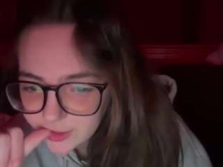 Live webcam model subdoll on Soda Cams