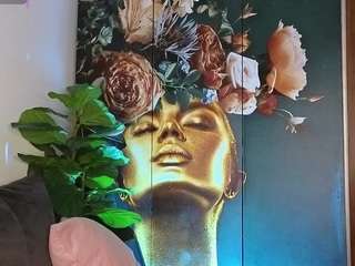 sweetreya live on CamSoda