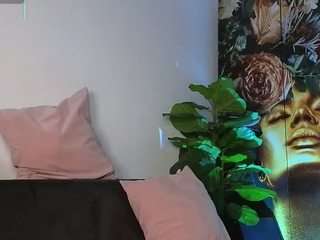 sweetreya live on CamSoda