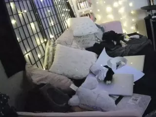 voyeurcam sheenarose 01's Live Sex Cam Show