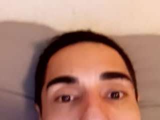 rhowell226 Live Webcam on CamSoda