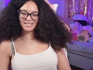 le modèle ambervalxox est en webcam porno dans un show sur le site camsoda, il possède les tags suivants: amateur,sph,mistress,natural,pussy,roleplay,skinny,snapchat,solo,spank,spoiled,lovense,strip,thin,thong,toes,toys,twerk,wet,worship
