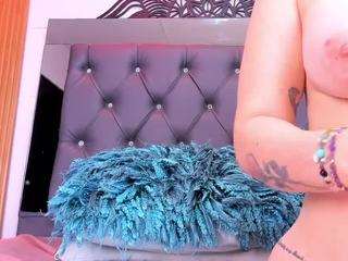 ammy-vond from CamSoda is Freechat