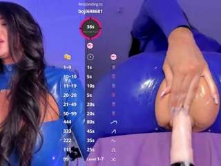 Live webcam model dakotablare on Soda Cams