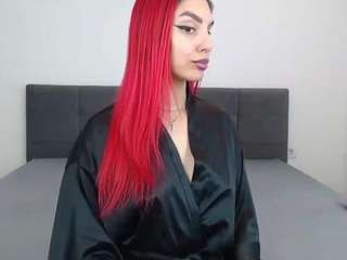 xsoniaa's CamSoda show and profile