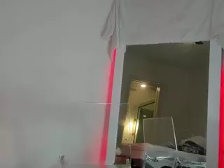 Classy4uuuu's Live Sex Cam Show