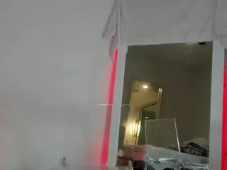 Classy4uuuu's Live Sex Cam Show