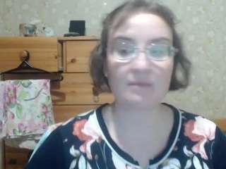 Image 1 of smart-rose, female webcam model,  years old, on live webcam