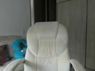 alexyferrer's CamSoda show and profile