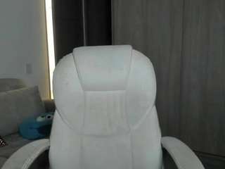 Live webcam model alexyferrer on Soda Cams