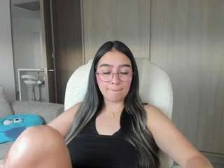 Live webcam model alexyferrer on Soda Cams