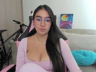 Live webcam model alexyferrer on Soda Cams