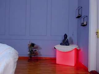 Live webcam model brieneblair on Soda Cams