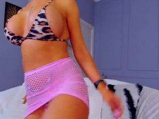 brieneblair Live Webcam on CamSoda