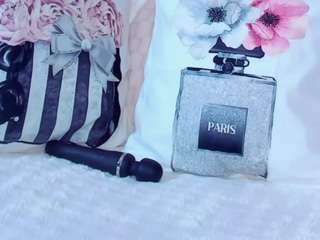 Live webcam model brieneblair on Soda Cams