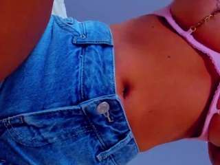 brieneblair Live Webcam on CamSoda