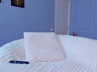 brieneblair Live Webcam on CamSoda