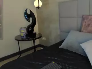 kikievega's Live Sex Cam Show