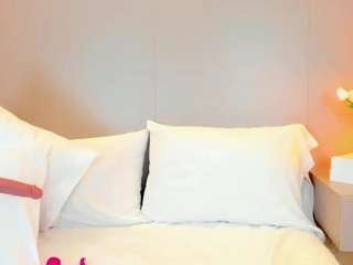 Live webcam model sexy-elyn on Soda Cams