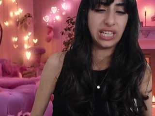 call-me-queen Live Webcam on CamSoda