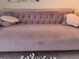 lenna-goddess, female webcam model,  years old, on live webcam