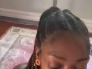 Live webcam model princesspyt on Soda Cams