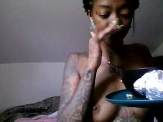 Slim Busy live webcam show