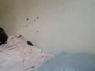 starlight1983's CamSoda show and profile