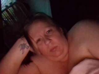 starlight1983's CamSoda show and profile