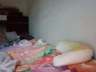starlight1983 live cam preview